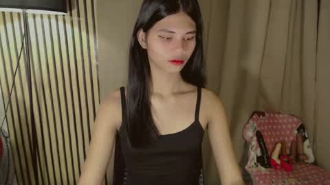 Vivian online show from February 17, 8:48 pm