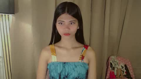 Snapshot of yourfavoratevivian chatting on April 10, 10:47 pm Vivian online show from April 10, 10:47 pm