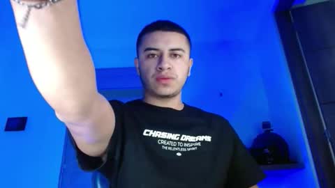 Snapshot of yourfavorite_bigclit chatting on May 18, 11:38 am yourfavorite_bigclit online show from May 18, 11:38 am