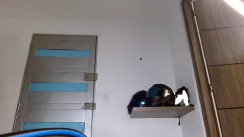 Snapshot of yourfavorite_bigclit chatting on July 14, 12:33 pm yourfavorite_bigclit online show from July 14, 12:33 pm