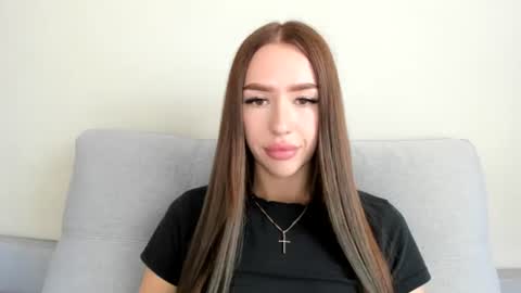 Ariella online show from June 17, 9:56 am