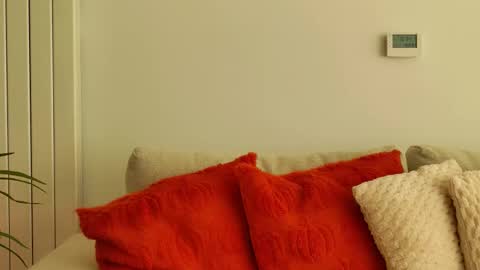 roxana online show from December 19, 12:23 pm