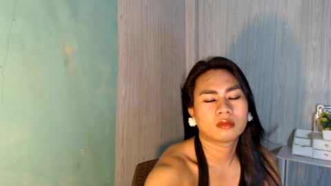 Snapshot of yourhottie_winxxx chatting on July 5, 3:34 am Mauie online show from July 5, 3:34 am