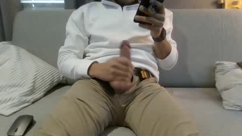 Snapshot of yourislandman chatting on February 17, 6:48 pm JerkMeOff online show from February 17, 6:48 pm