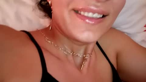 Snapshot of yourjessywet chatting on July 19, 5:00 am yourjessywet online show from July 19, 5:00 am