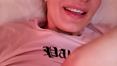 Snapshot of yourjessywet chatting on July 20, 5:33 am yourjessywet online show from July 20, 5:33 am