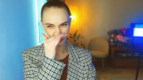 Ksyusha online show from March 20, 8:30 am