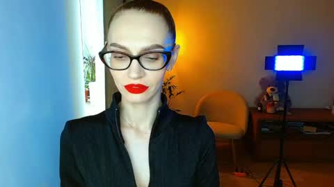 Ksyusha online show from April 15, 9:05 am
