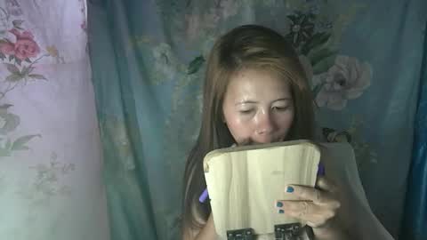 Glenda online show from February 15, 3:42 pm