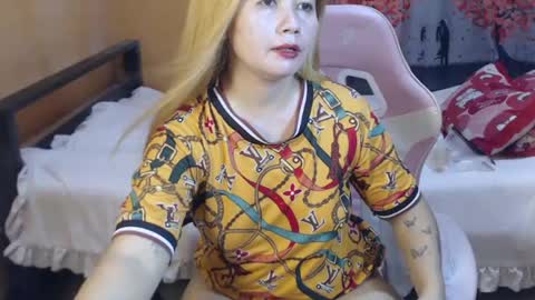 Glenda online show from June 12, 1:15 am