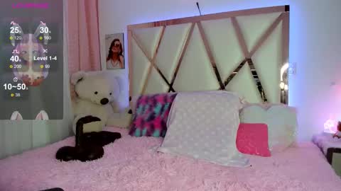 michellHi guys Ill be away from CB for a couple of months I hope to be back by then I love you so muchig yourlilo24 online show from September 26, 5:22 am