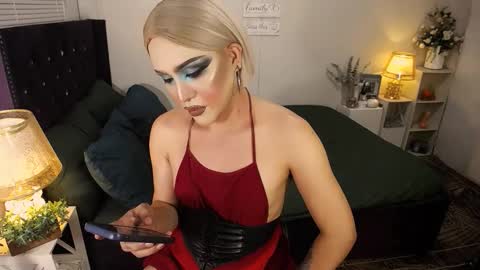 --               online show from October 3, 10:18 pm