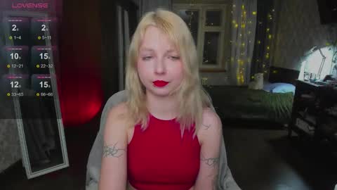 Snapshot of yourlovelyeve chatting on February 11, 5:40 pm Eve online show from February 11, 5:40 pm