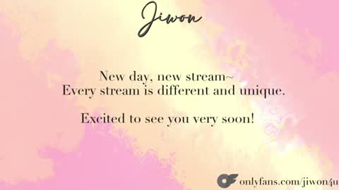 Snapshot of yourlovelykgirlfriend chatting on June 21, 10:23 pm J i w o n online show from June 21, 10:23 pm