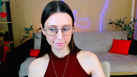 Snapshot of yourlovelystoryy chatting on June 27, 11:59 am Vetta online show from June 27, 11:59 am