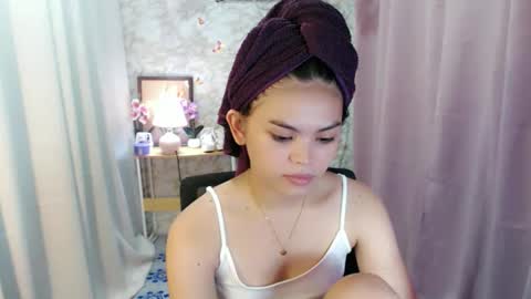 your lovely Dina online show from December 4, 2:21 am