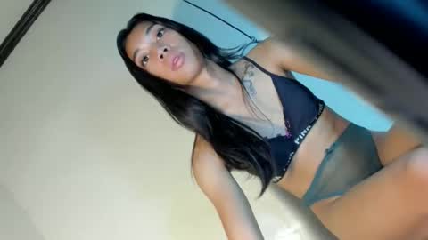 Snapshot of yourlycaezzamae69 chatting on June 1, 6:09 pm yourlycaezzamae69 online show from June 1, 6:09 pm