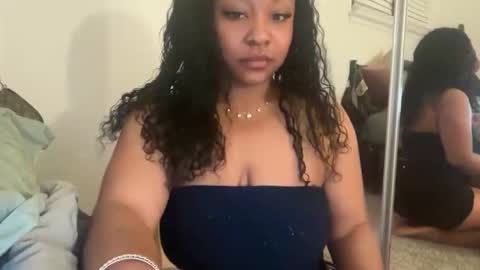 YOURMOMMY online show from March 14, 4:07 am