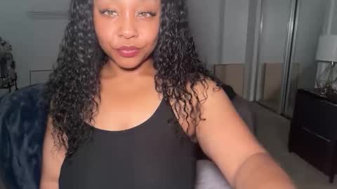 YOURMOMMY online show from May 29, 3:37 am
