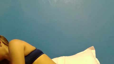 yourmorenagirl69 online show from November 27, 8:22 pm