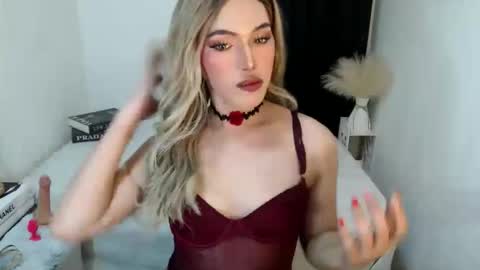 TIFFANY SUCKING QUEEN online show from April 25, 7:00 pm