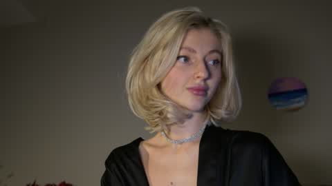 Snapshot of yournaughtymiss chatting on December 15, 3:45 am Eva online show from December 15, 3:45 am