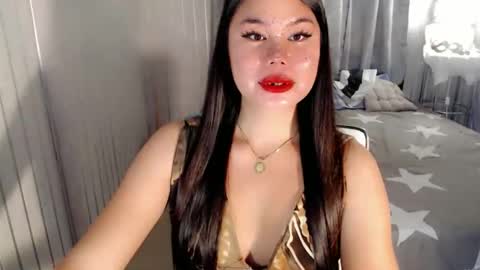 ALPHA DOM. QUEEN JASMINE online show from October 8, 6:05 pm