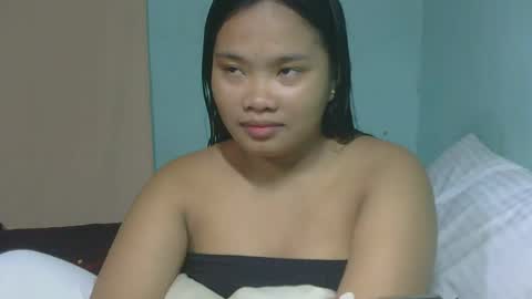 Snapshot of yourpinay_belle chatting on July 25, 9:07 am Belle online show from July 25, 9:07 am