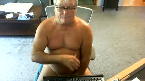 yourpoppi55 online show from August 5, 6:33 pm