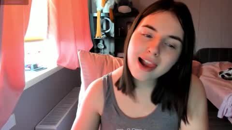 Jenny online show from February 5, 9:03 am