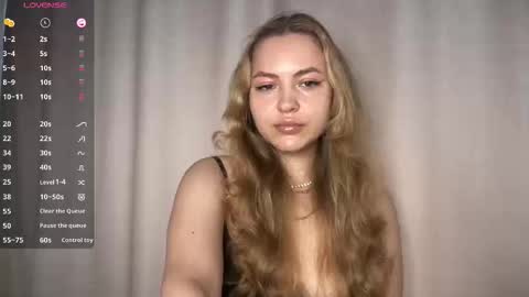 Snapshot of yourrarebunny chatting on March 22, 5:11 am yourrarebunny online show from March 22, 5:11 am