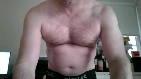 Snapshot of yourretroguy chatting on March 16, 2:50 am yourretroguy online show from March 16, 2:50 am