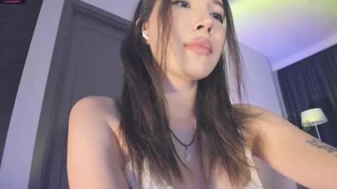 youre meyy online show from November 29, 7:06 pm