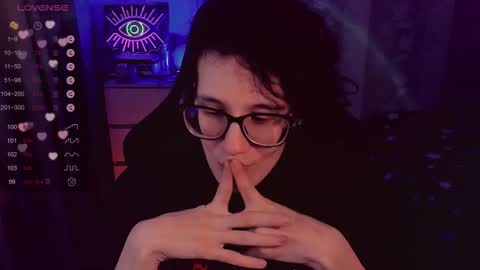 Snapshot of yourscosmic chatting on October 14, 12:33 am Yours Cosmic online show from October 14, 12:33 am