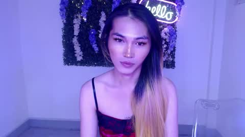    online show from December 5, 2:44 pm