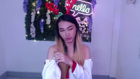    online show from December 22, 11:20 pm