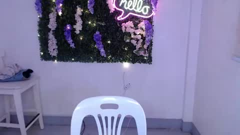    online show from January 21, 11:45 pm