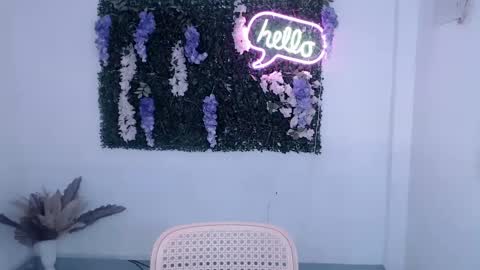    online show from March 11, 11:48 pm