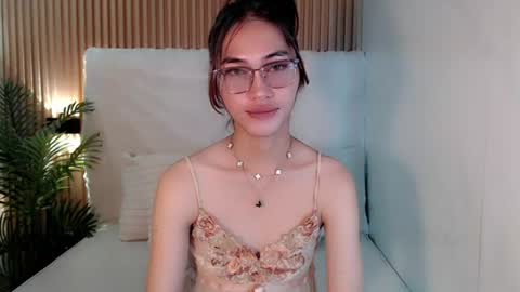 Snapshot of yoursexservice chatting on July 26, 12:08 am online show from July 26, 12:08 am