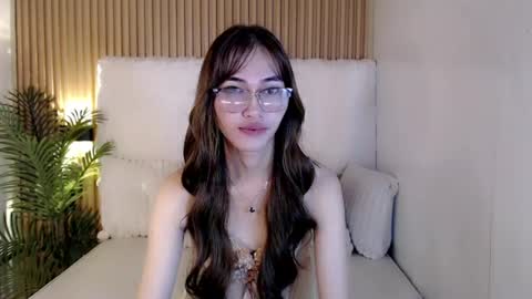Snapshot of yoursexservice chatting on August 5, 12:02 am online show from August 5, 12:02 am