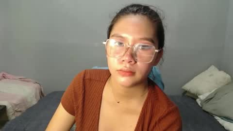 yoursexy_reb online show from January 8, 2:14 am