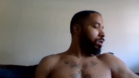 Snapshot of yoursexydaddy79 chatting on February 5, 5:20 pm mother fucker online show from February 5, 5:20 pm