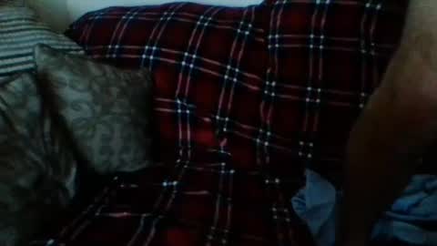 Snapshot of yourslavboy chatting on February 24, 5:22 am yourslavboy online show from February 24, 5:22 am