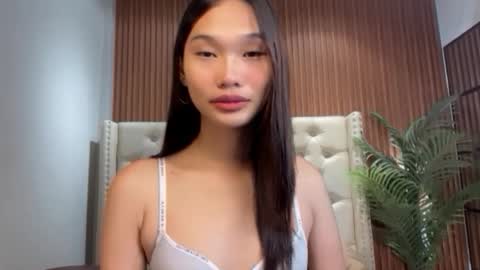 yoursluttyashxx online show from February 21, 3:57 pm