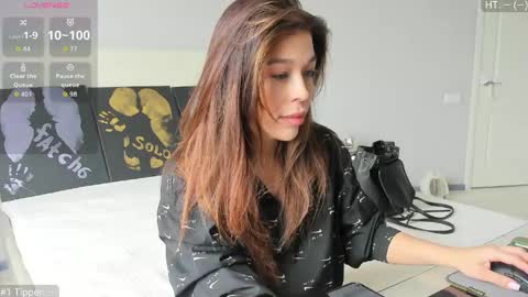 yoursoul_mila online show from April 18, 9:46 am