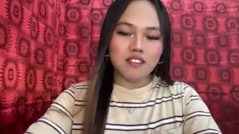 yourspecialgirl_rhea online show from May 3, 7:14 am