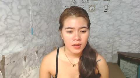 Snapshot of yoursweet_asian20 chatting on July 22, 5:43 am Maddie online show from July 22, 5:43 am