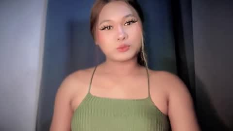 yoursweetgirl_zia online show from March 28, 9:42 am