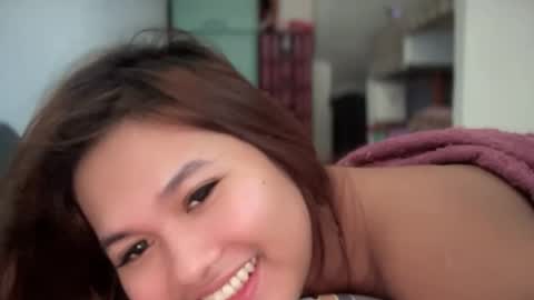 yoursweetgirl_zia online show from May 5, 4:53 am