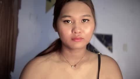 yoursweetgirl_zia online show from May 18, 5:57 am
